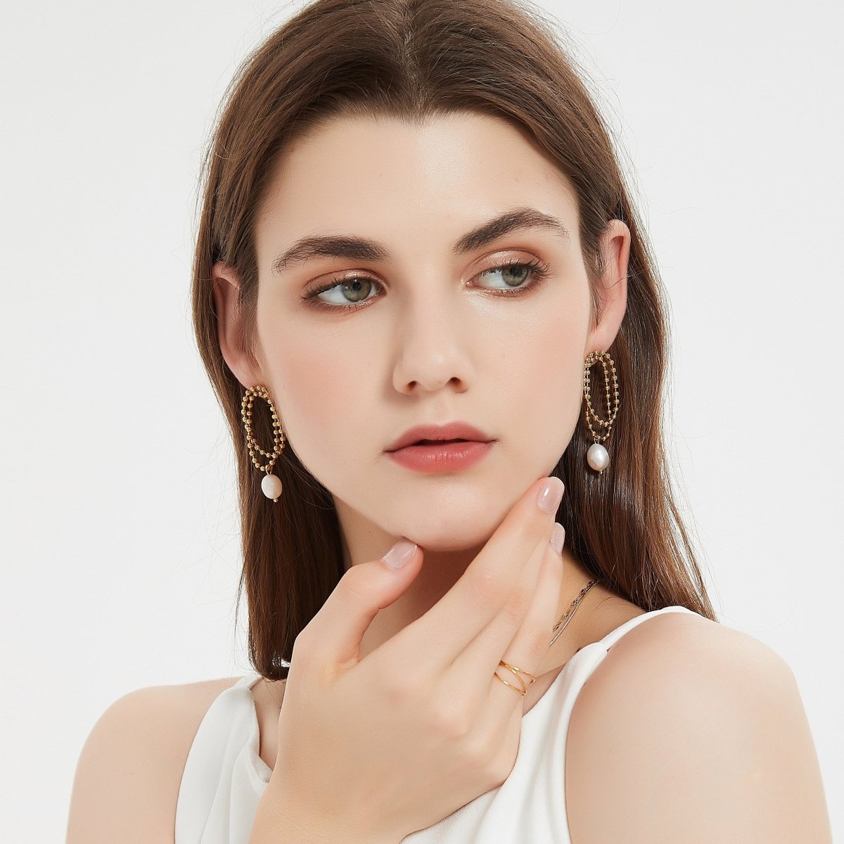 Beaded Pearl Stud Earrings - ELIORA