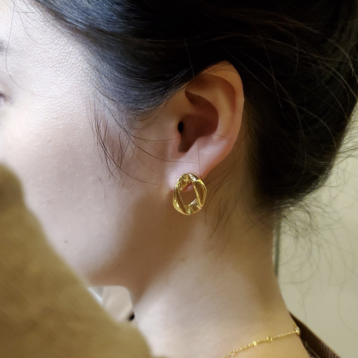 Compagnon - E10 - ELIORA