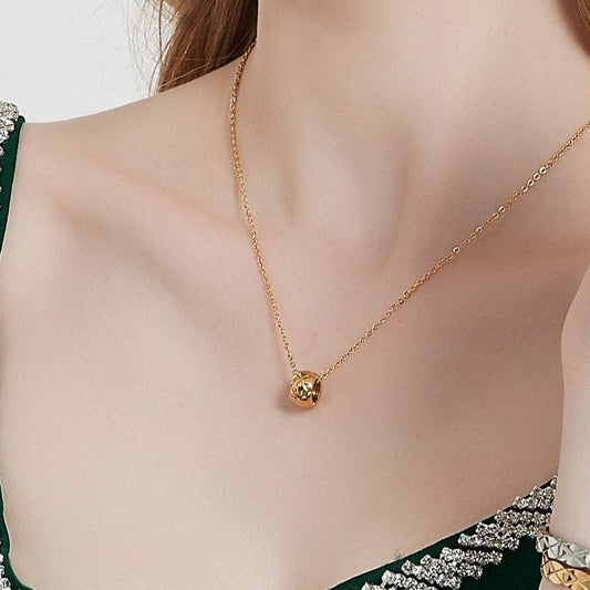 Love Crush Pendant Necklace - ELIORA