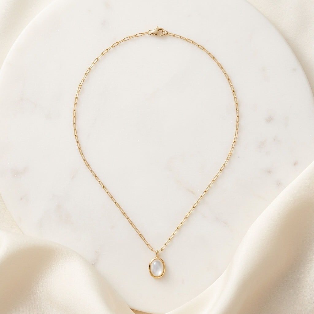 Cat Eye Pendant Necklace