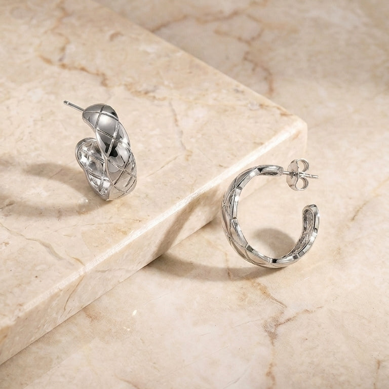Love Crush Stud Earrings