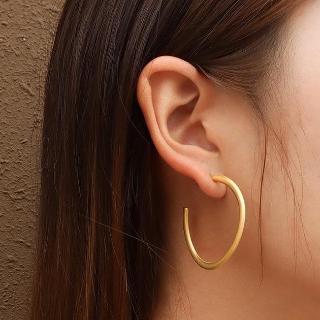 Bended Hoop Earrings - ELIORA