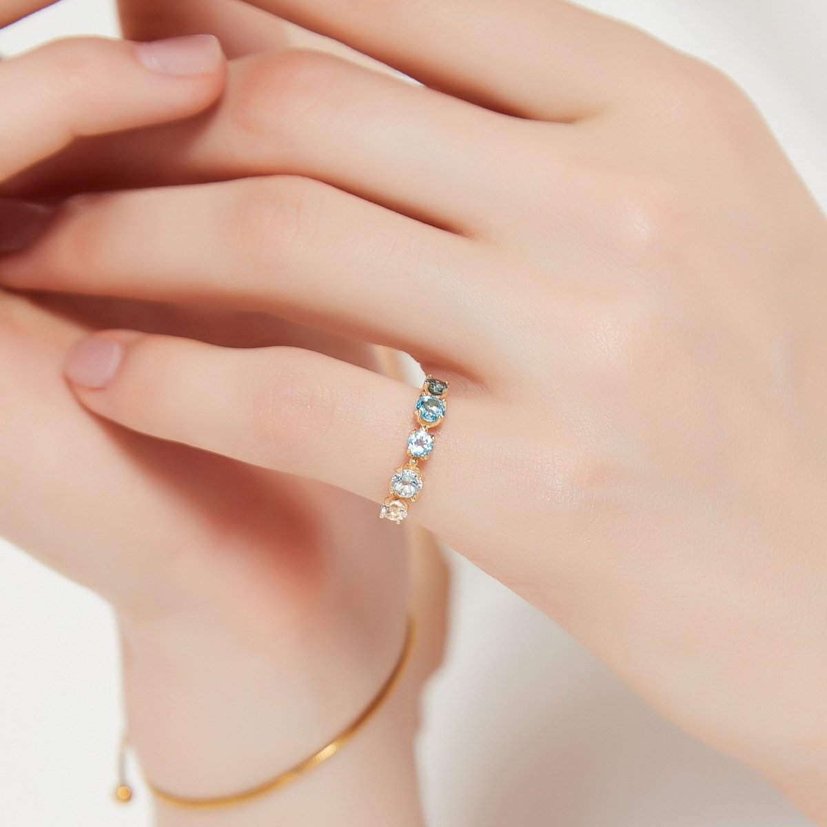 Lilianna - Ocean Glitter Topaz Ring - ELIORA